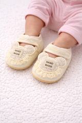 White Embroidered Shoes - SG-13