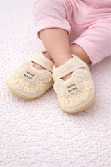 White Embroidered Shoes - SG-13
